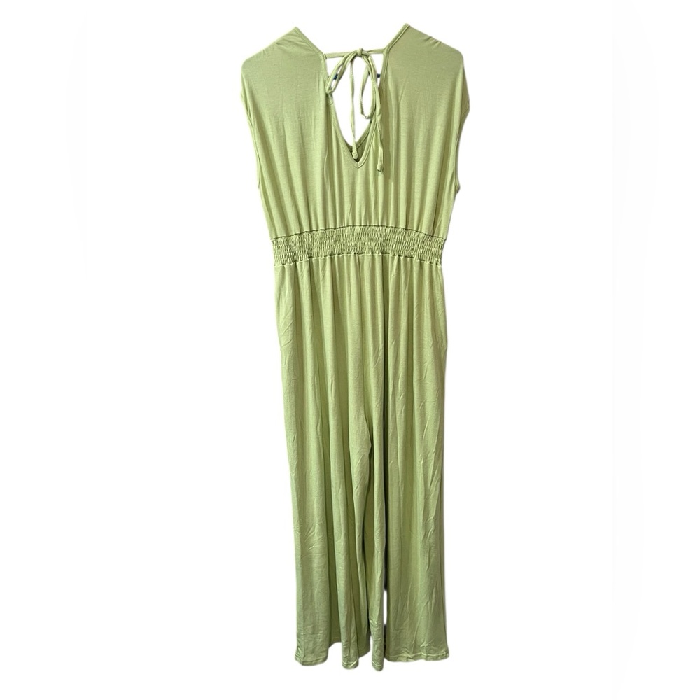 NWT Zaful Light Green Sleeveless Wide Leg Jumpsuit w/Smocked Waist - L - Picture 3 of 10